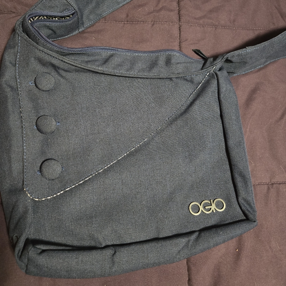 OGIO Brooklyn Tablet Purse - Blue